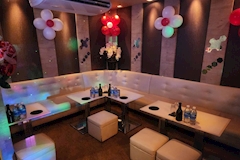 club ZERO・ゼロ - 赤羽のインターナショナルパブ 店舗写真