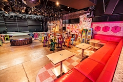 NAGOYA de SHOW！・ナゴヤデショー - 名古屋 錦のショーパブ/ライブバー/バー/ニューハーフ 店舗写真