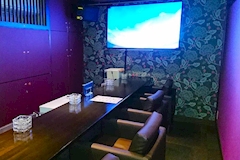 Girls Bar CHROME 鶴見・クロム - 鶴見駅東口のガールズバー 店舗写真