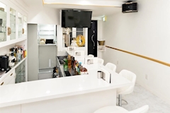 俺嫁宣言・オレヨメセンゲン - 湯島のコンカフェ 店舗写真