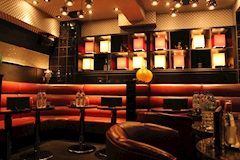 Lounge Pub Fine・ファイン - 相模大野のラウンジ/パブ 店舗写真