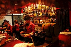 Wine Bar Age・アージュ - 新橋のガールズバー 店舗写真