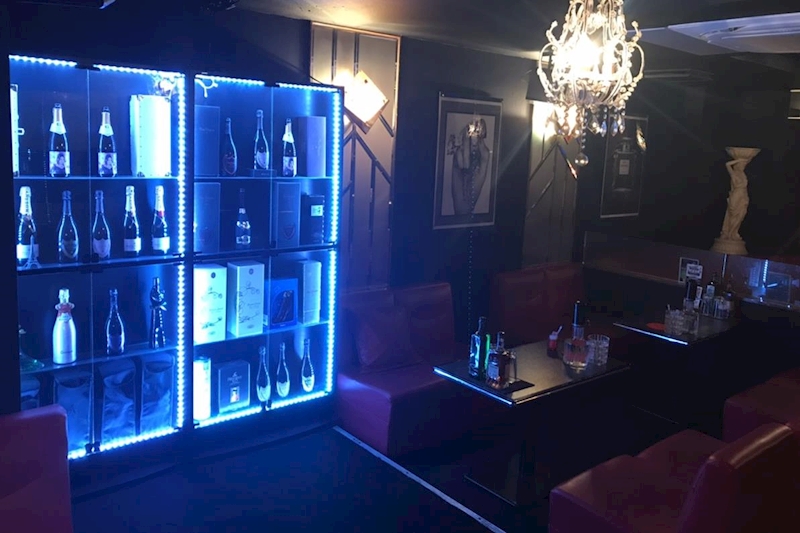 甲府市キャバクラ&ガールズバー第1位.CLUB HEARTS