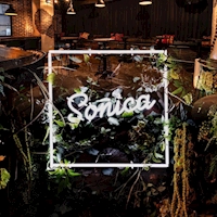 åºèåç Girl's Bar Sonicaã»ãœãã« - åèã»å¯å£«èŠçºã®ã¬ãŒã«ãºããŒ