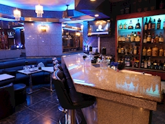 KIRARI・キラリ - 川崎駅前のパブ/スナック 店舗写真