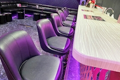 Queen Bee・クイーンビー - 苦竹駅前のガールズバー 店舗写真