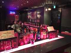 BAR WOLF GIRLS・ウルフガールズ - 稲田堤のガールズバー 店舗写真