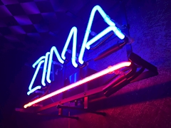 BAR WOLF GIRLS・ウルフガールズ - 稲田堤のガールズバー 店舗写真