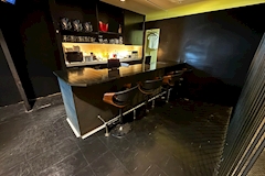 Bar Agris・アグリス - 江坂のガールズバー 店舗写真