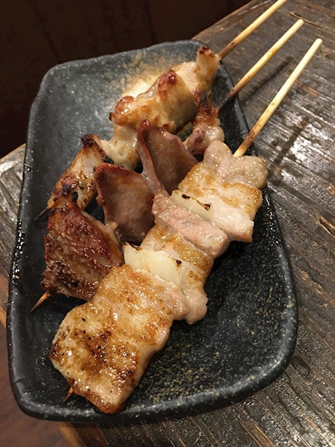 野毛　名物 煮込みのお店もつしげの串焼き 焼き鳥