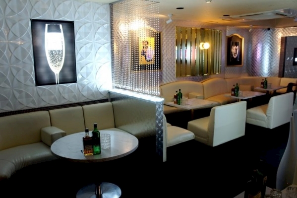 甲府市キャバクラ&ガールズバー第14位.HIGHEST