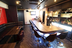 名古屋 ガールズバー・トラネス錦 店舗写真