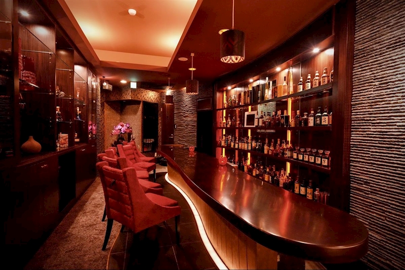 宮崎県キャバクラ&ガールズバー第8位.Club Bell