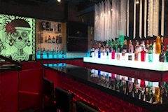 GIRL'S BAR ALICIA・アリシア - 町田のガールズバー 店舗写真