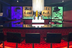 GIRL'S BAR ALICIA・アリシア - 町田のガールズバー 店舗写真