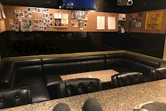 Mole・モレ  - 東心斎橋のスナック 店舗写真