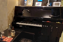 Piano Lounge 音痴貴族 - 池袋東口のパブ/スナック 店舗写真