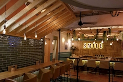 Girl´sBar Lounge Smile Terrace・スマイルテラス - 神田のガールズバー 店舗写真